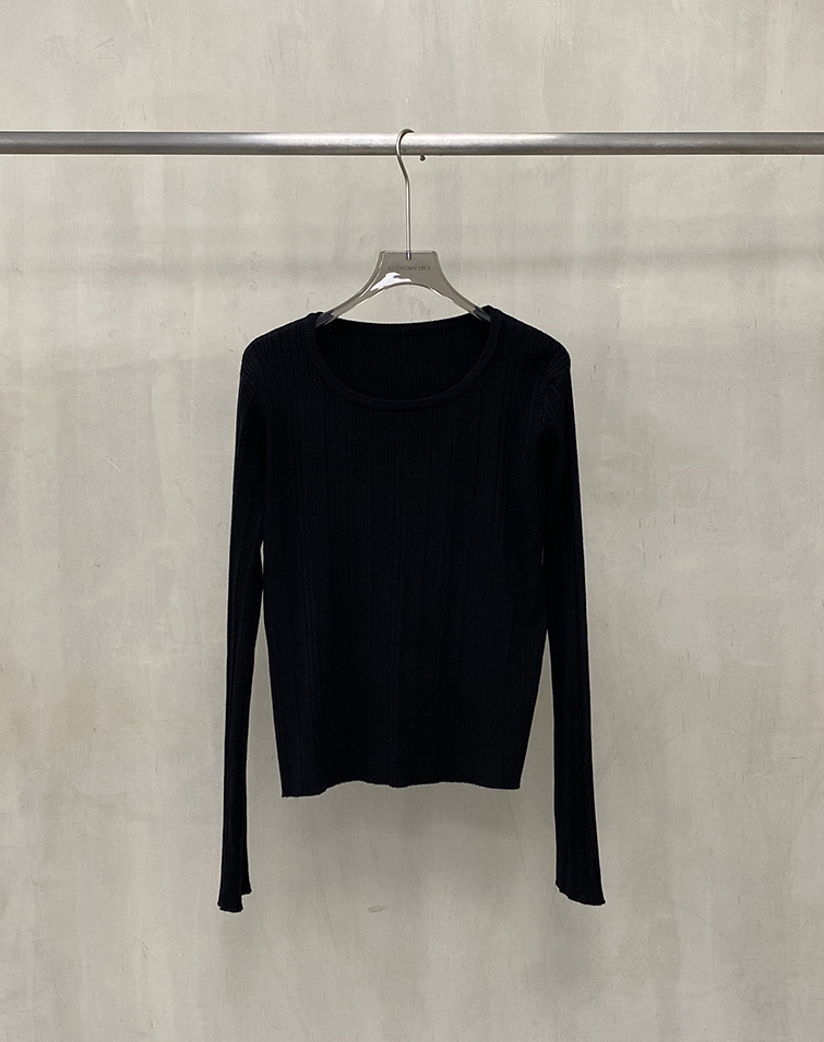 STRIPED MIX KNIT TOP