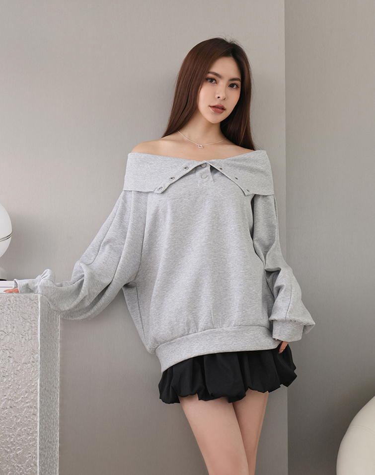 SILKY SNAP BUTTON COLLAR TOP