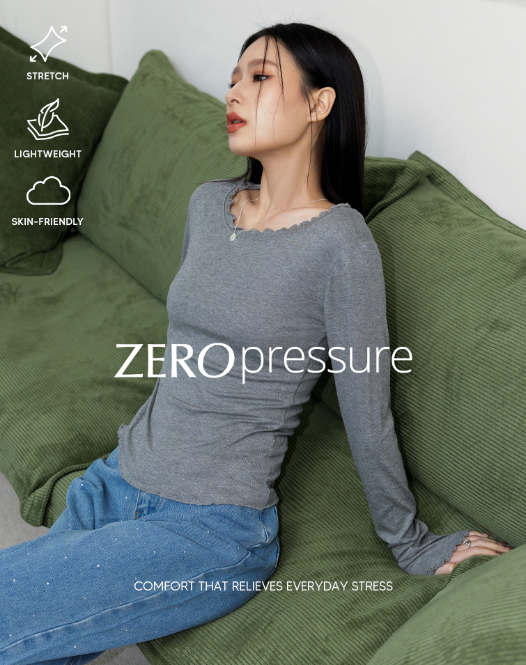 RUFFLED LONG-SLEEVE TOP