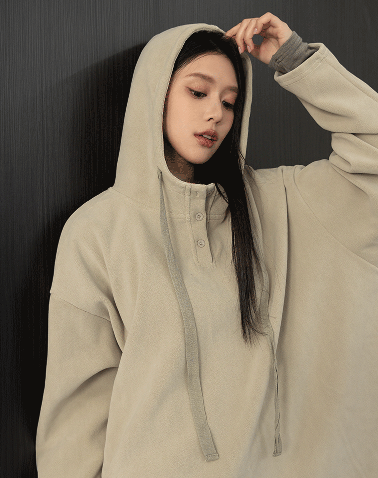 BRUSHED-FLEECE HOODED TOP