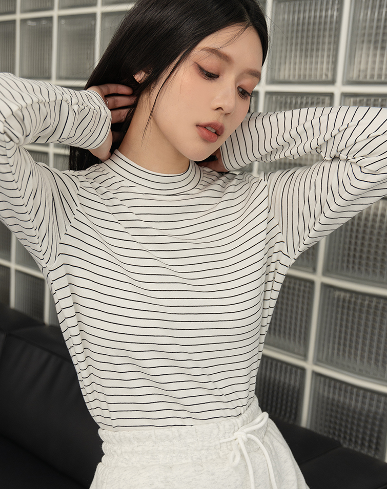 SOFT-KNIT HIGH-NECK STRIPED TOP