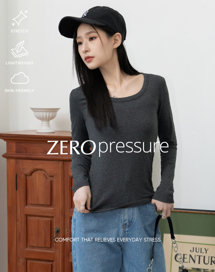 SOFT-FEEL COTTON U-NECK TOP