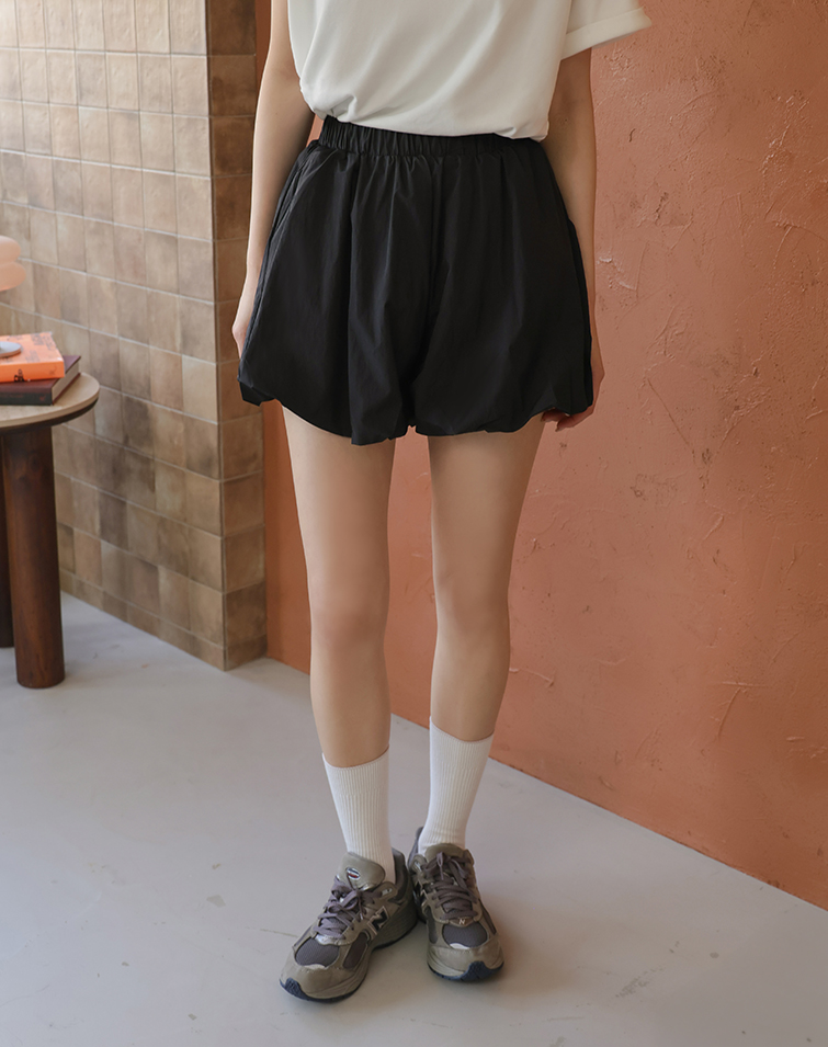 LIGHTWEIGHT PUFF SHORTS