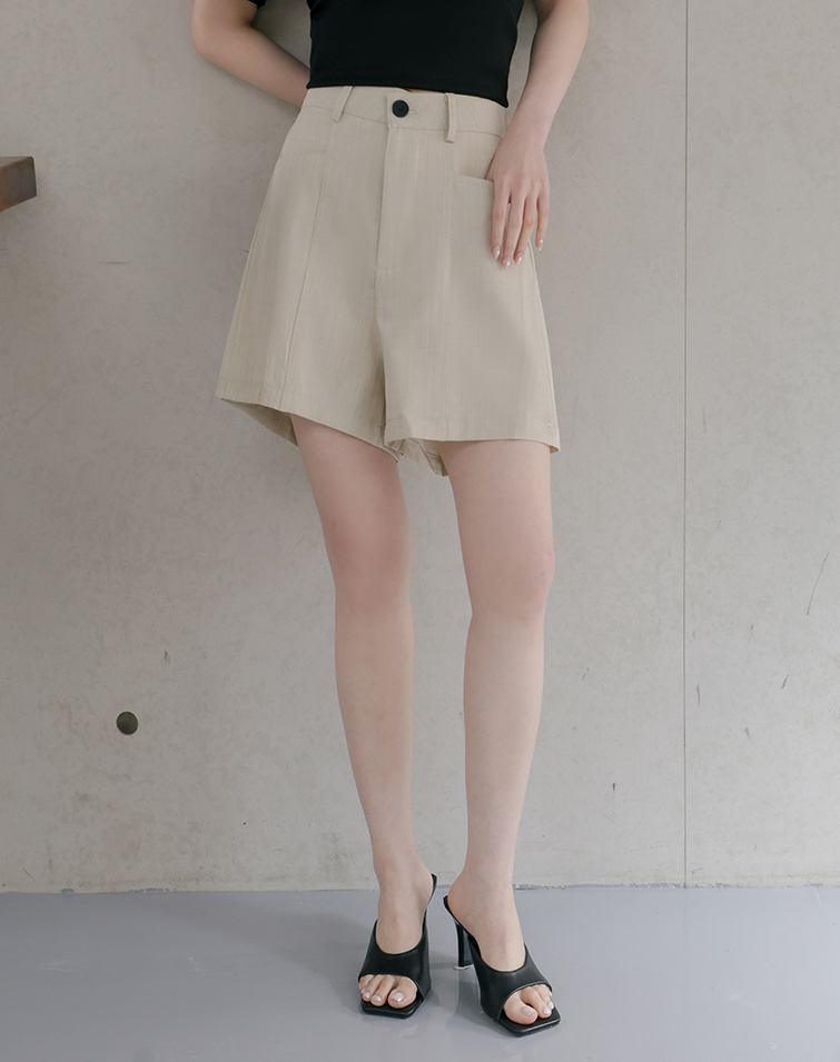 HIGH-WAIST TAILORED SHORTS
