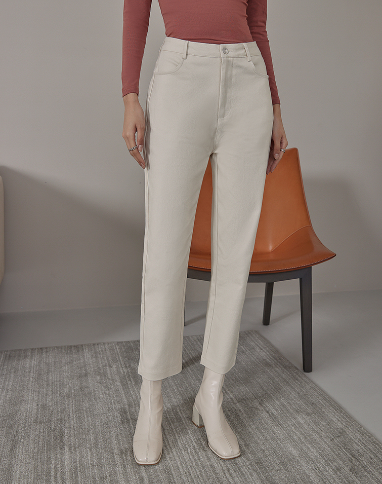 VERSATILE SLIM-FIT STRAIGHT-LEG PANTS