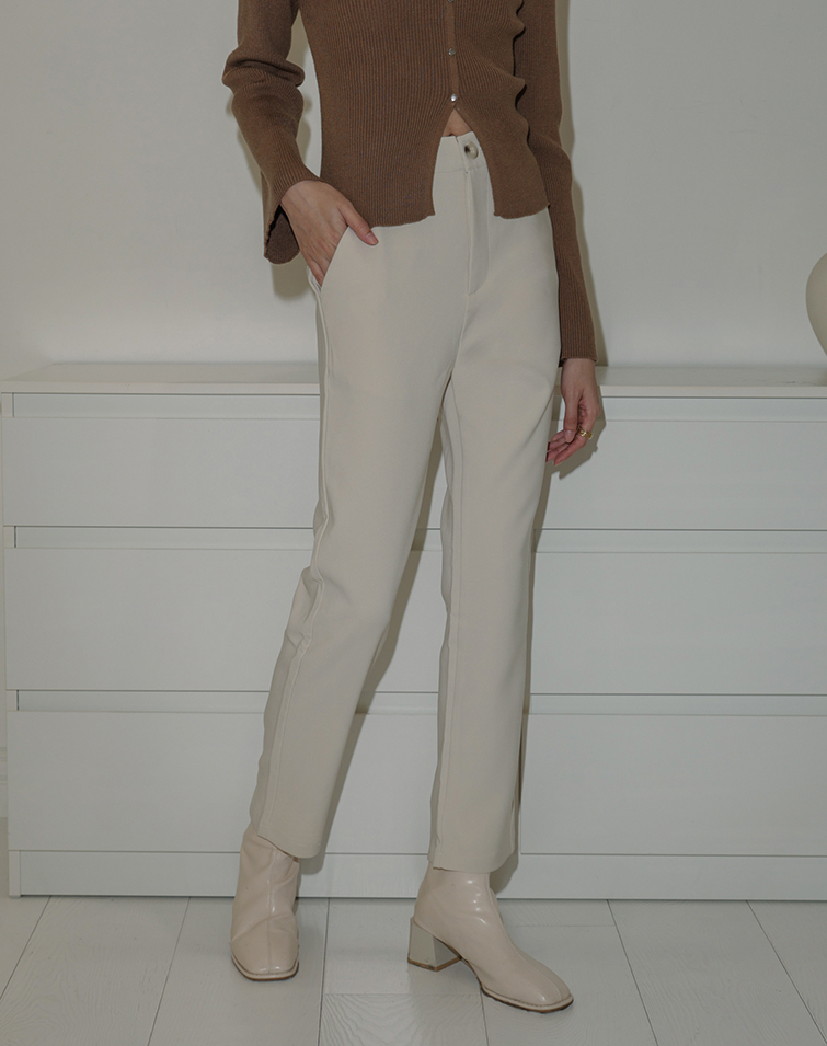 SLIM-FIT STRAIGHT-TAILORED PANTS