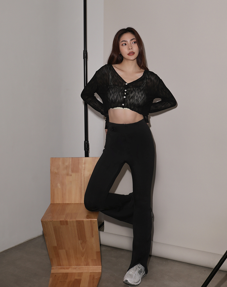UNDERSTATED SLIM-FIT TROUSERS