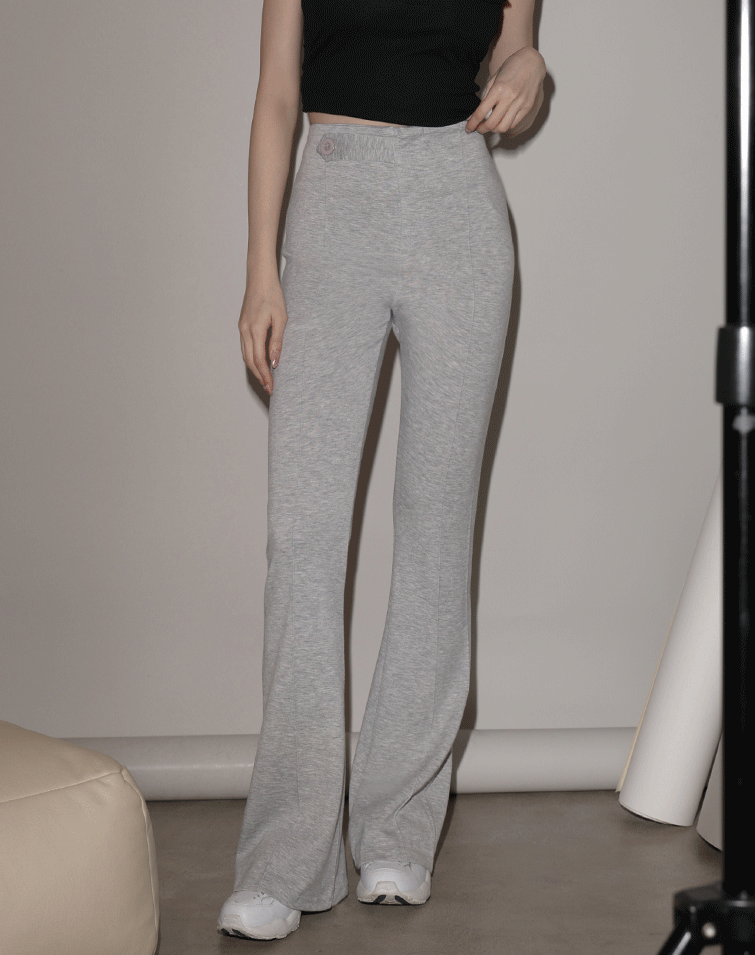 UNDERSTATED SLIM-FIT TROUSERS