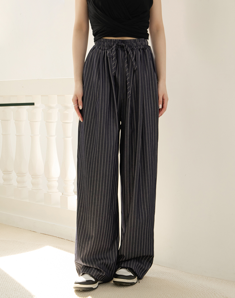 SUBTLE PATTERN DRAWSTRING WAIST PANTS