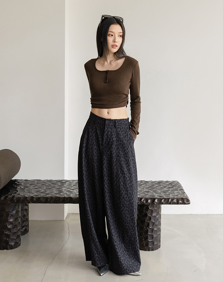 MATTE-LEOPARD BARREL PANTS