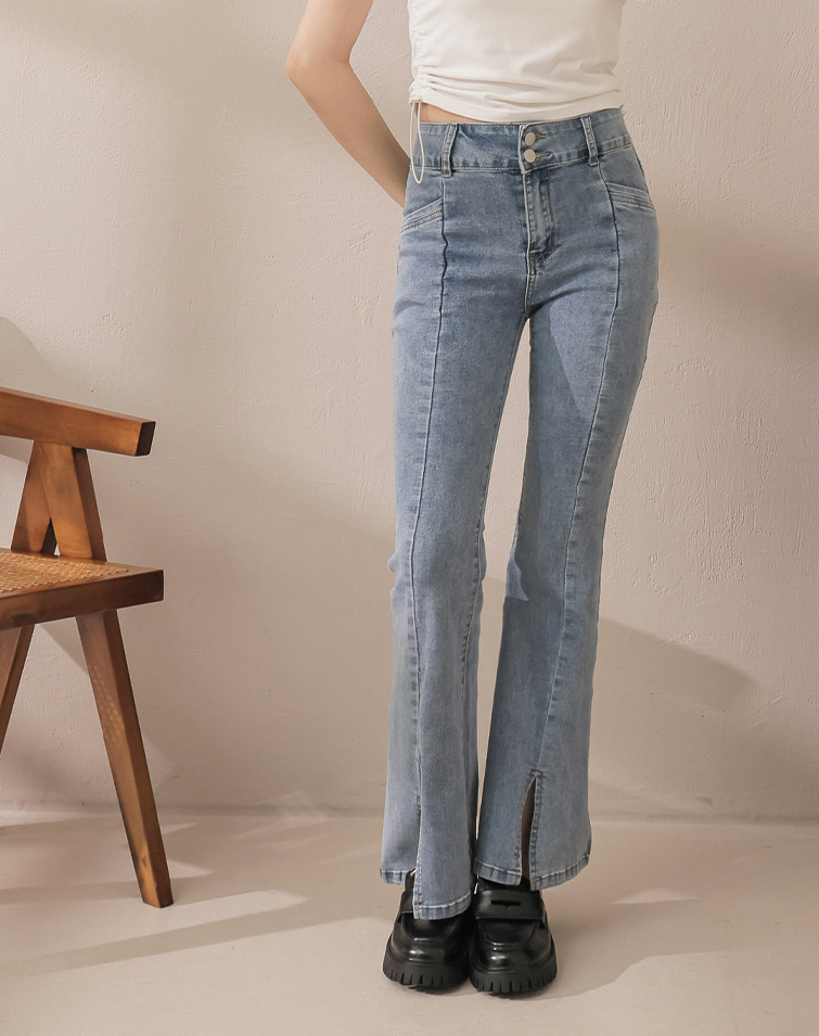 DOUBLE BUCKLE FRONT SLIT FLARE JEANS