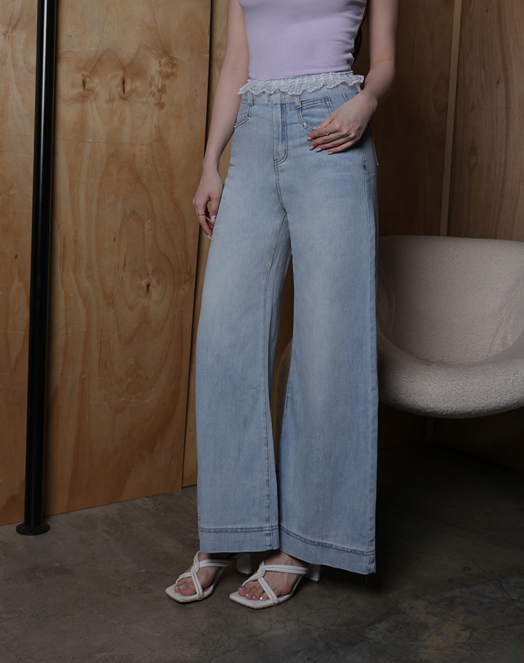 LACE TRIMMED JEANS