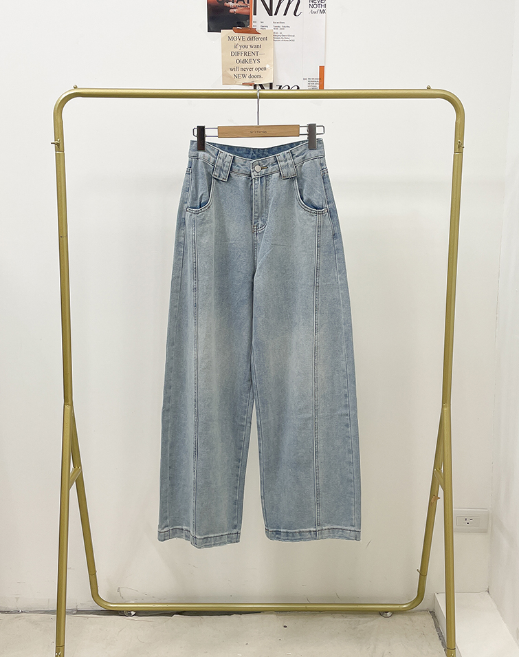 VINTAGE WASH STRAIGHT LEG JEANS