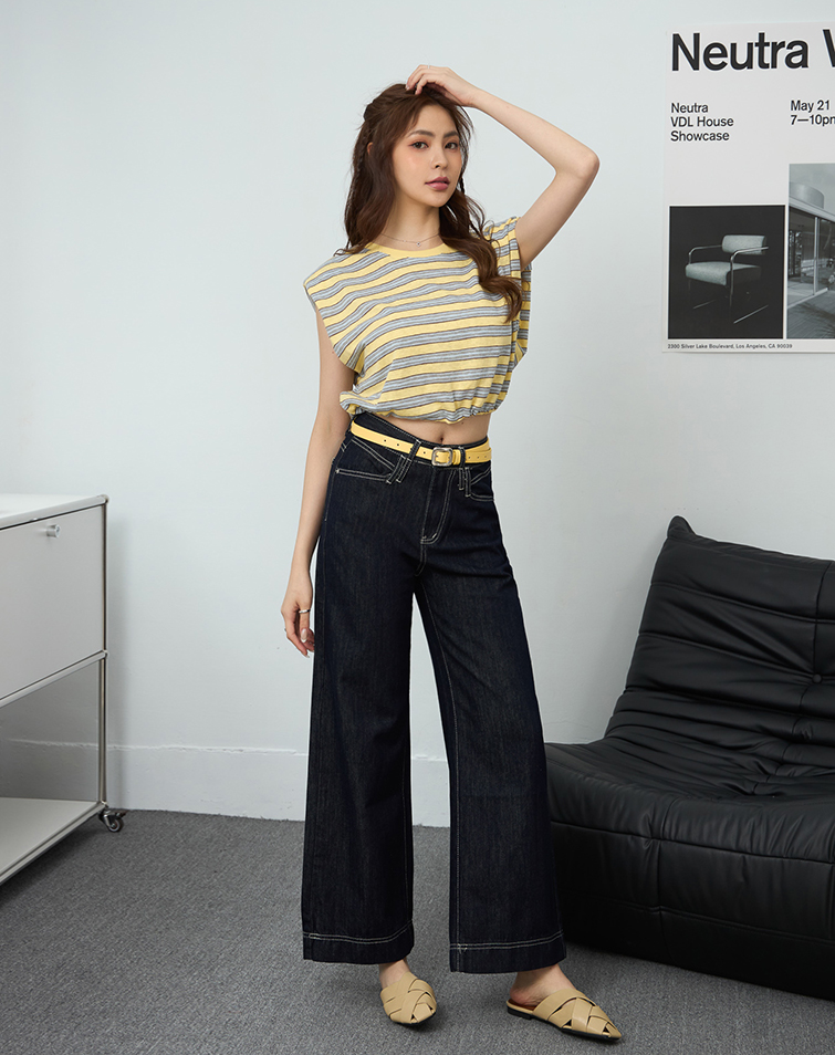 CLASSIC WASHED DENIM STRAIGHT-LEG JEANS