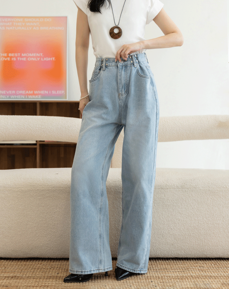 CLASSIC WASHED DENIM PANTS