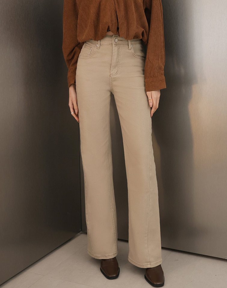 WASHED SLIMMING STITCH JEANS