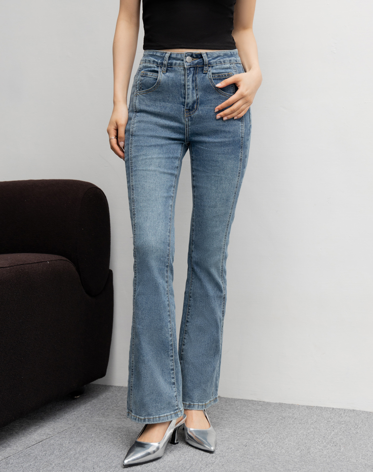 HIGH-STRETCH COMFORT FIT BOOTCUT JEANS