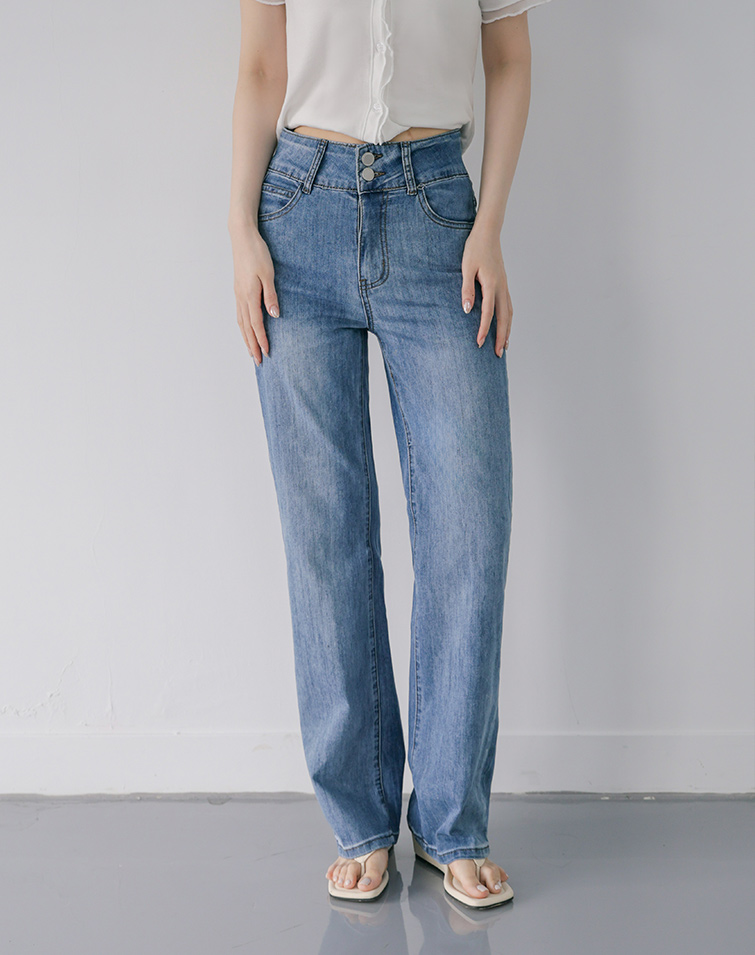 STRETCH DOUBLE BUTTON STRAIGHT JEANS