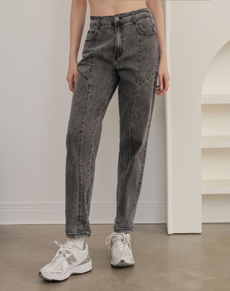 CURVED WASHED DENIM JEANS