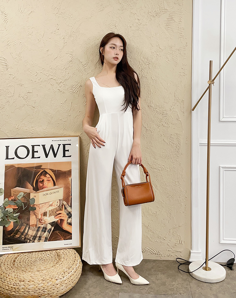 URBAN CHIC SQUARE-NECK JUMPSUIT