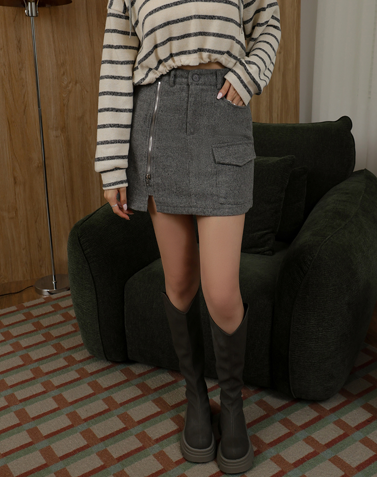MODERN TEXTURED ZIP-UP SKIRT