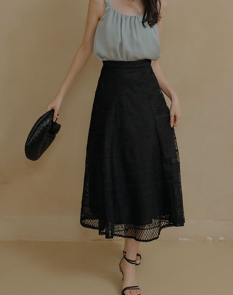 SHE IS A 10 LACY FLARE MAXI SKIRT
