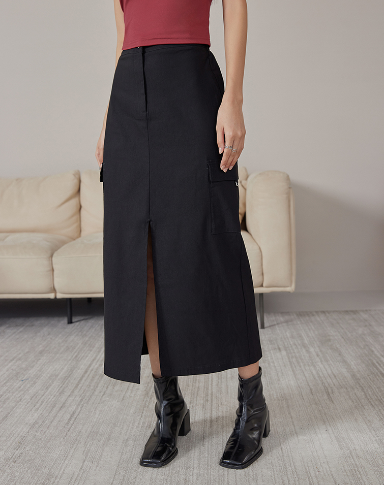 MAXI SKIRT WITH FRONT SLIT AND SIDE POCKETS