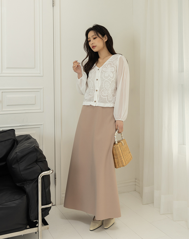 WRINKLE-FREE STRETCH FLARED MAXI SKIRT