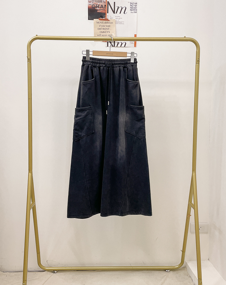 DOUBLE POCKET WASHED FEEL CINCHED WAIST MAXI SKIRT