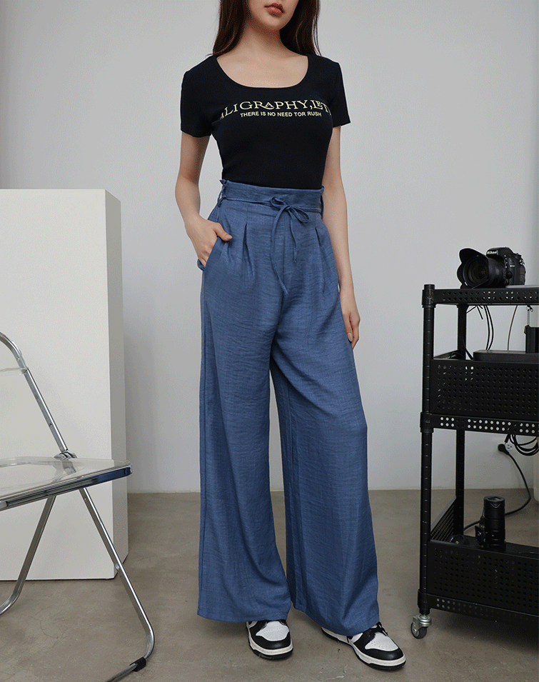 SOLID COLOR TEXTURED TIE-WAIST PANTS