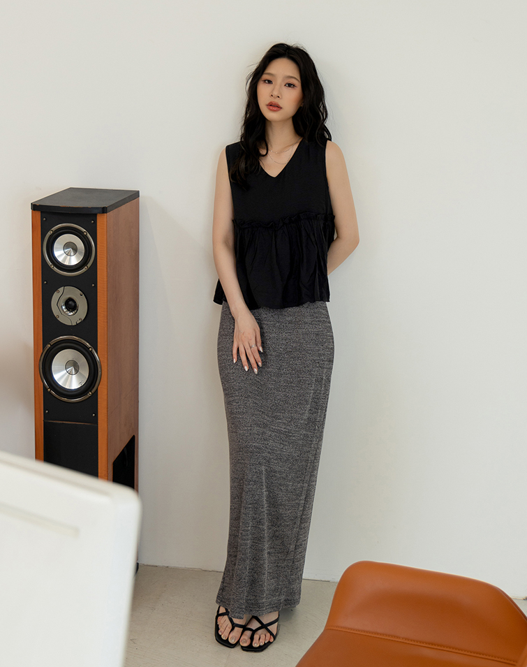 ELEGANT TEXTURED ELASTIC KNIT MAXI SKIRT