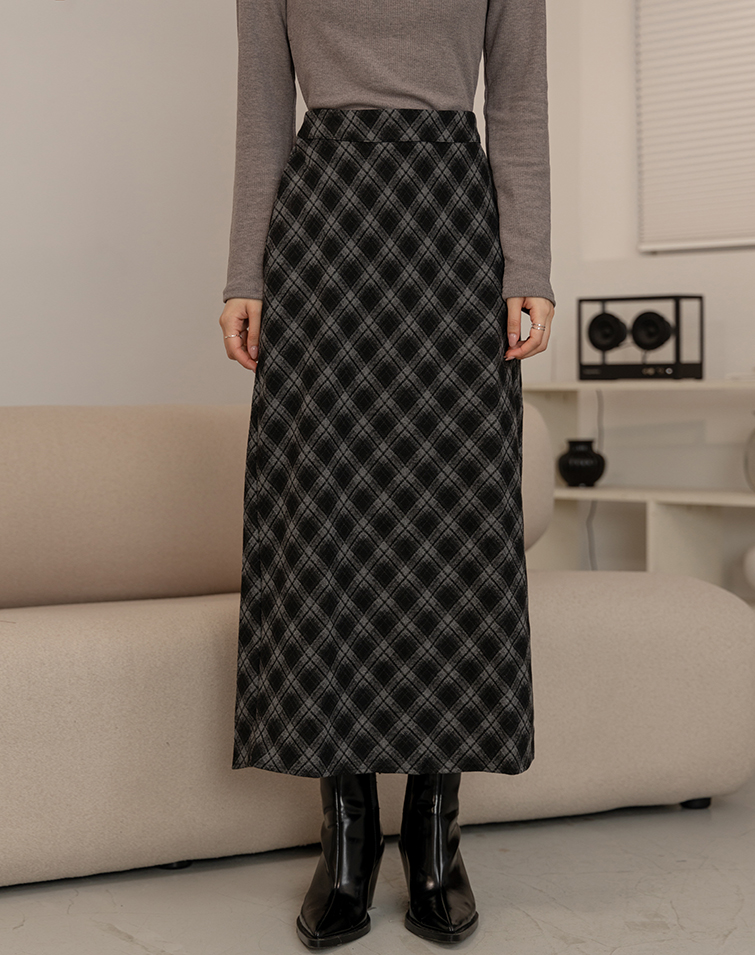 CHIC PLAID MAXI SKIRT