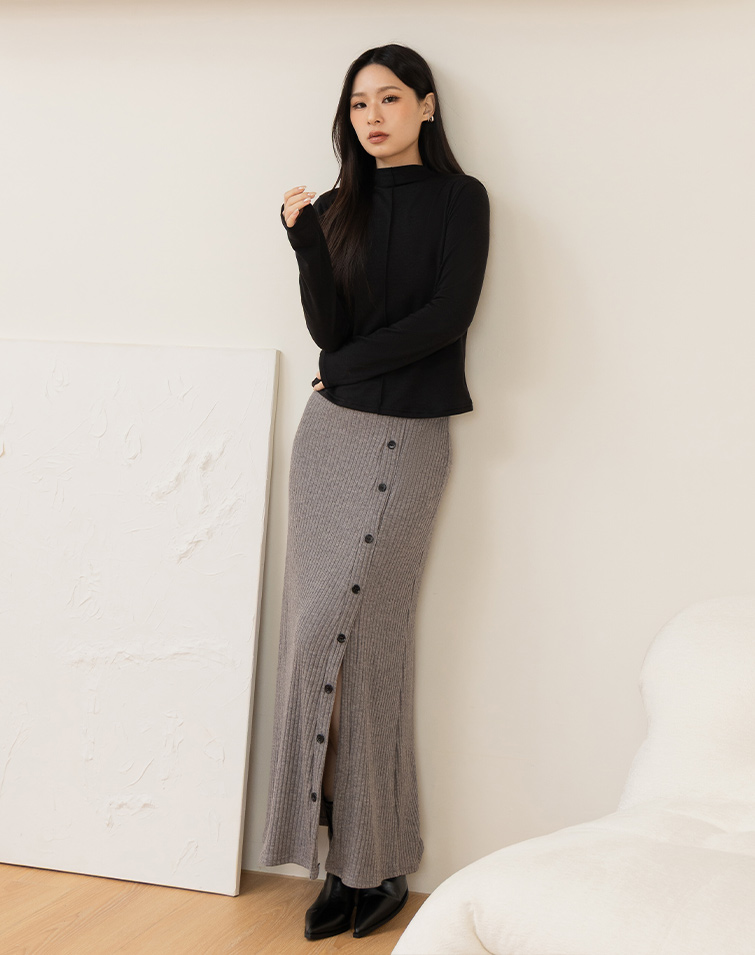 MIT Cloud-Textured Side-Button Skirt