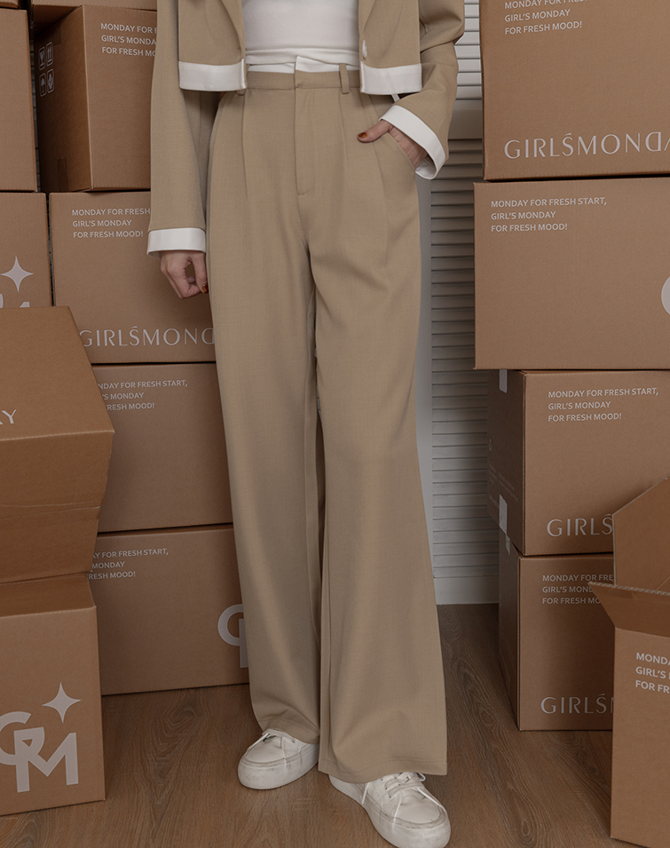 PIPING FLATTERING STRAIGHT TAILORED PANTS