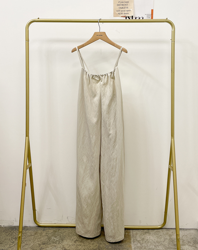 PLEATED DETAIL SPAGHETTI STRAP JUMPSUIT