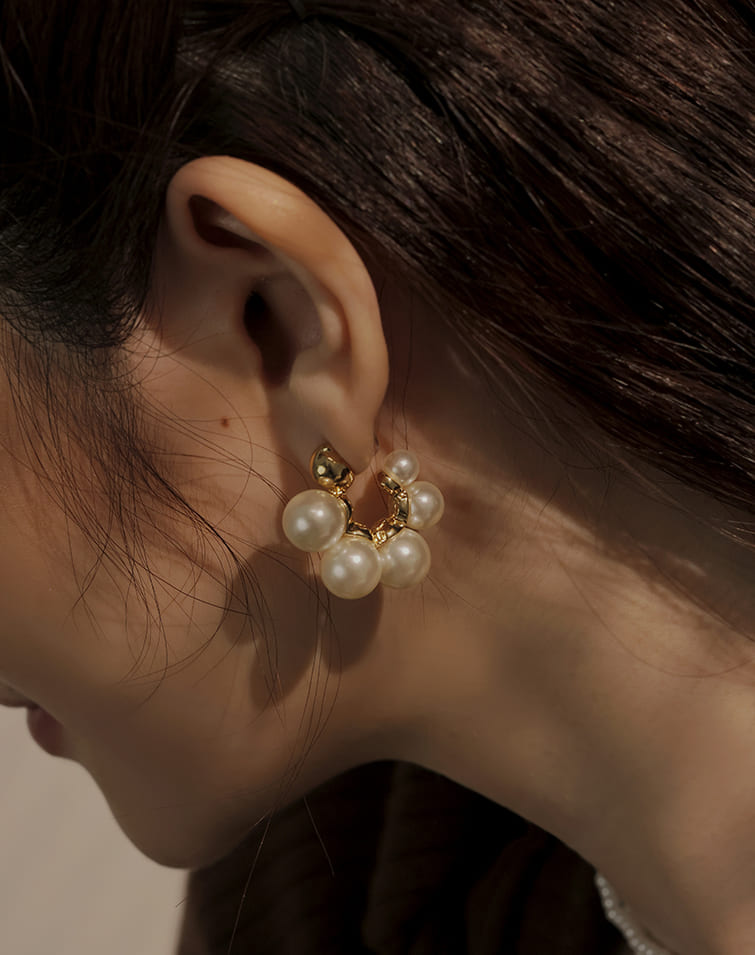 ORCHESTRA OF PEARL EARRINGS