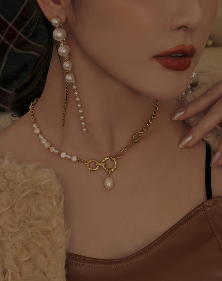 LUSTROUS PEARL IRREGULAR NECKLACE
