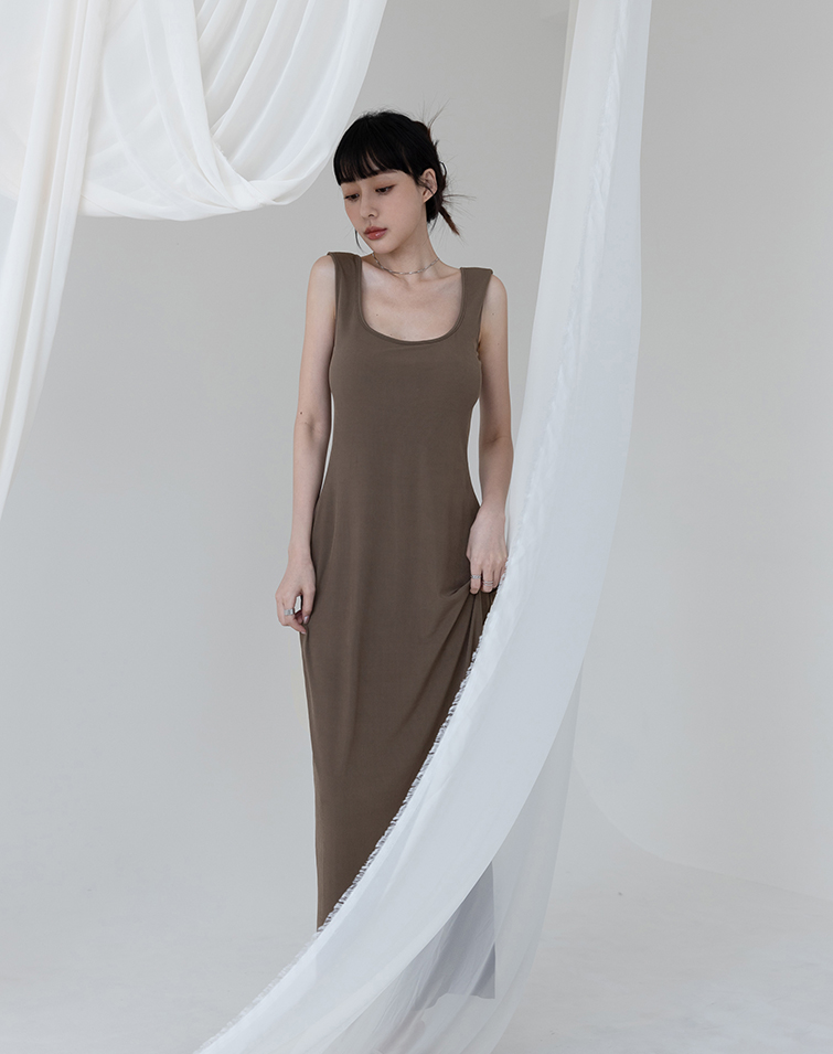SQUARE COLLAR BACK CUT OUT PADDED MAXI DRESS